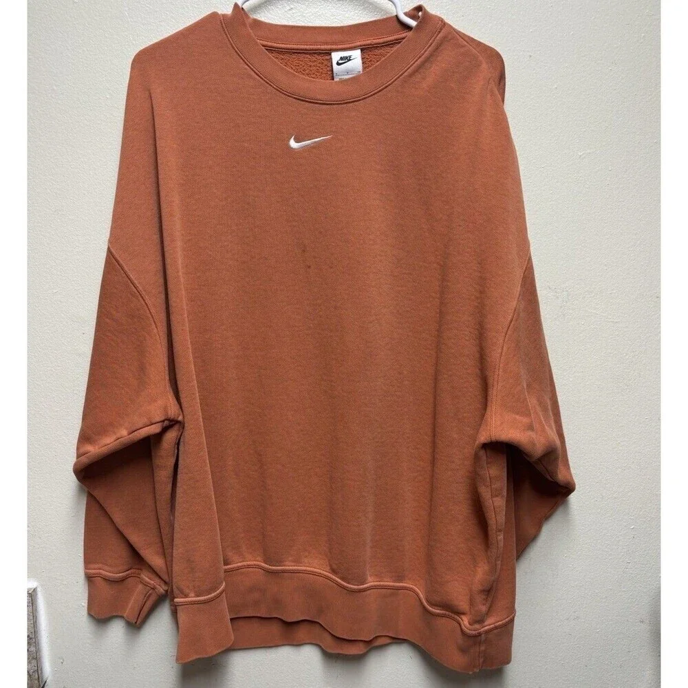 Nike Men's Oversized Sweatshirt Small Orange Crew Neck Swoosh Pullover